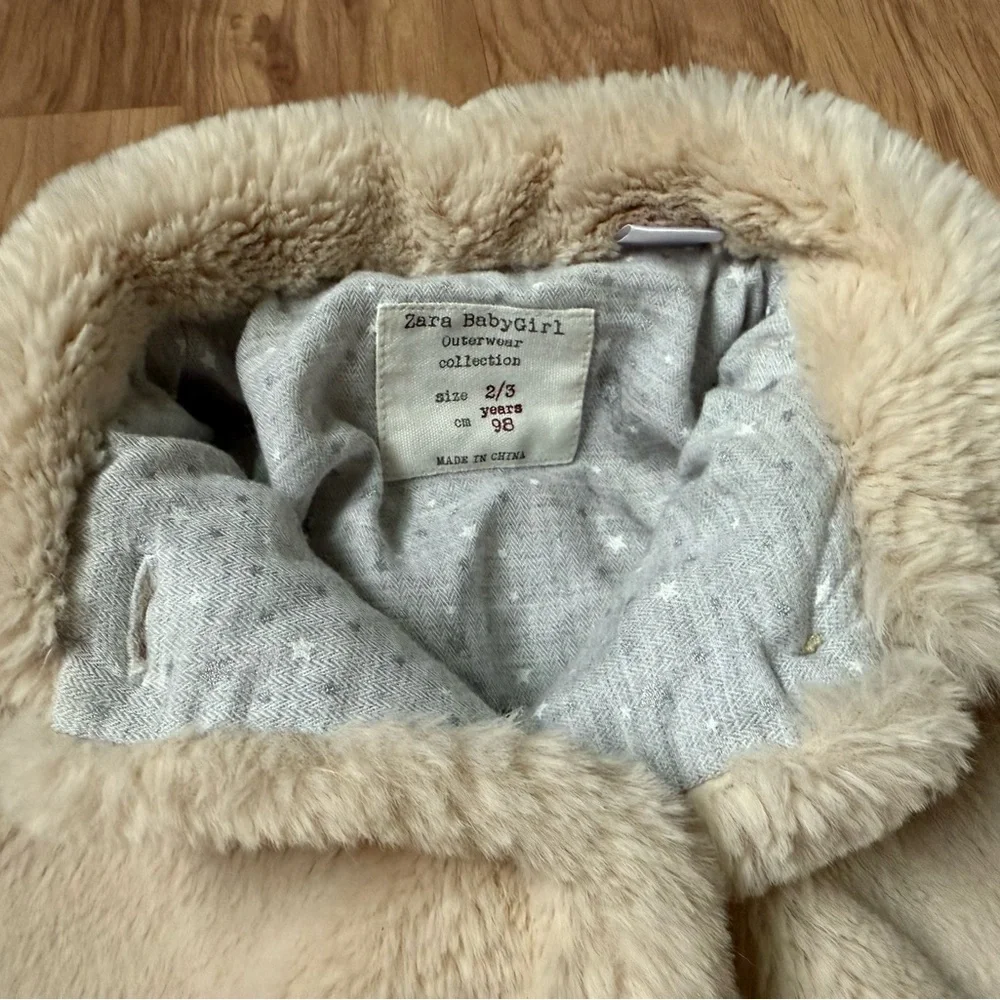 Zara Cream Faux Fur Cape